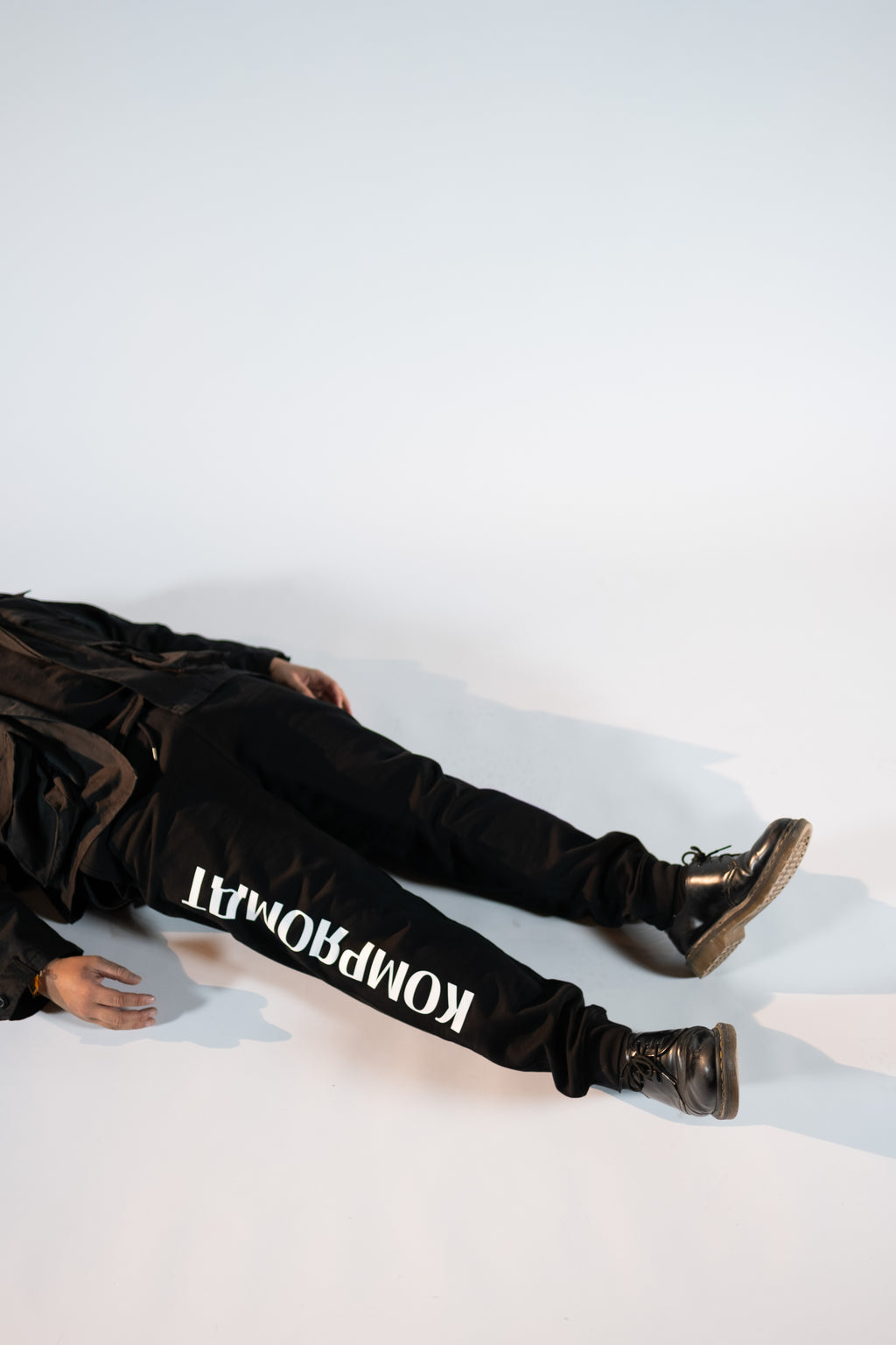 PLДYING / PRДYING - JOGGING