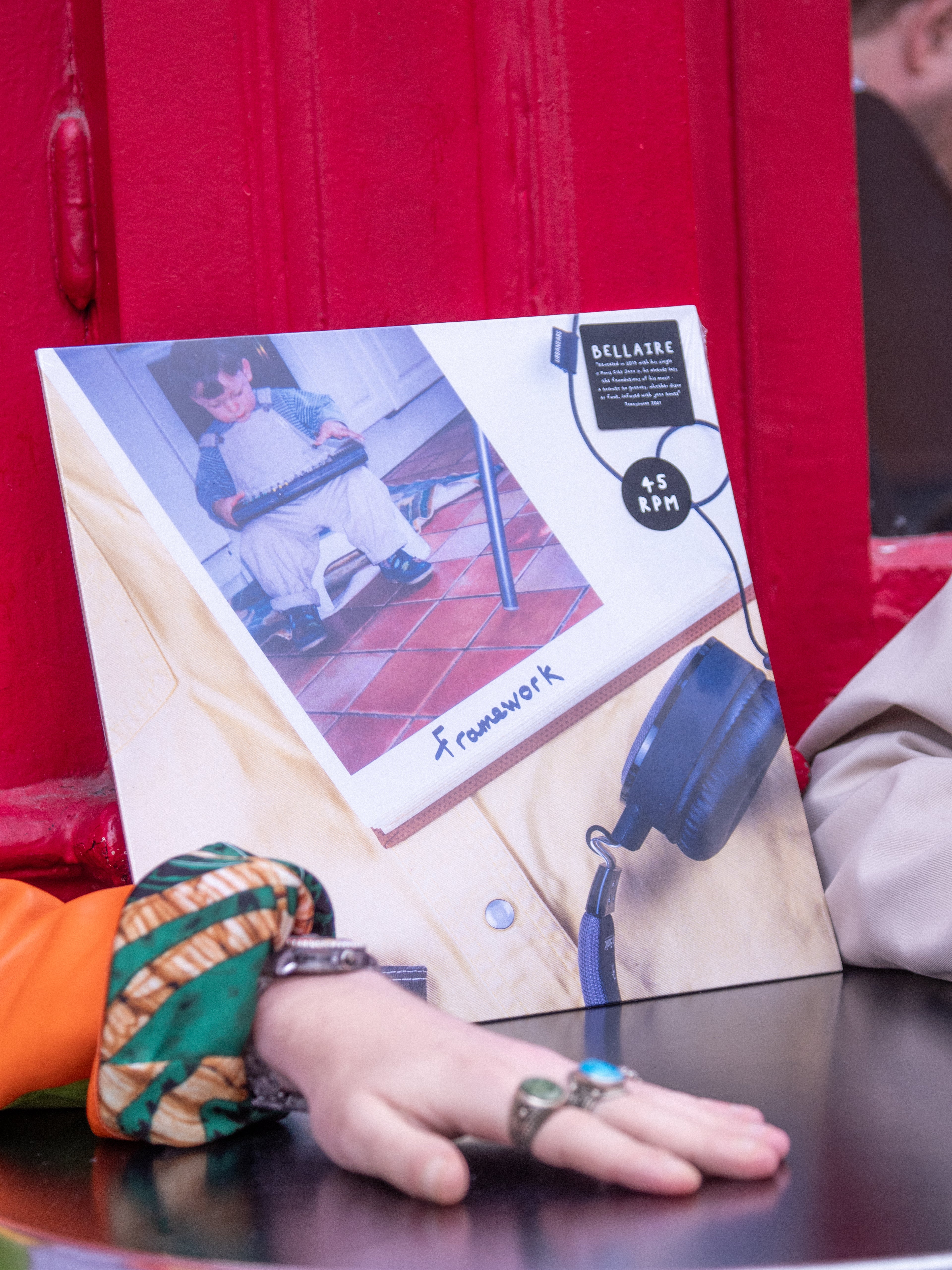 Bundle : T-Shirt AOC Records NOIR + Vinyle "Bellaire - Framework"
