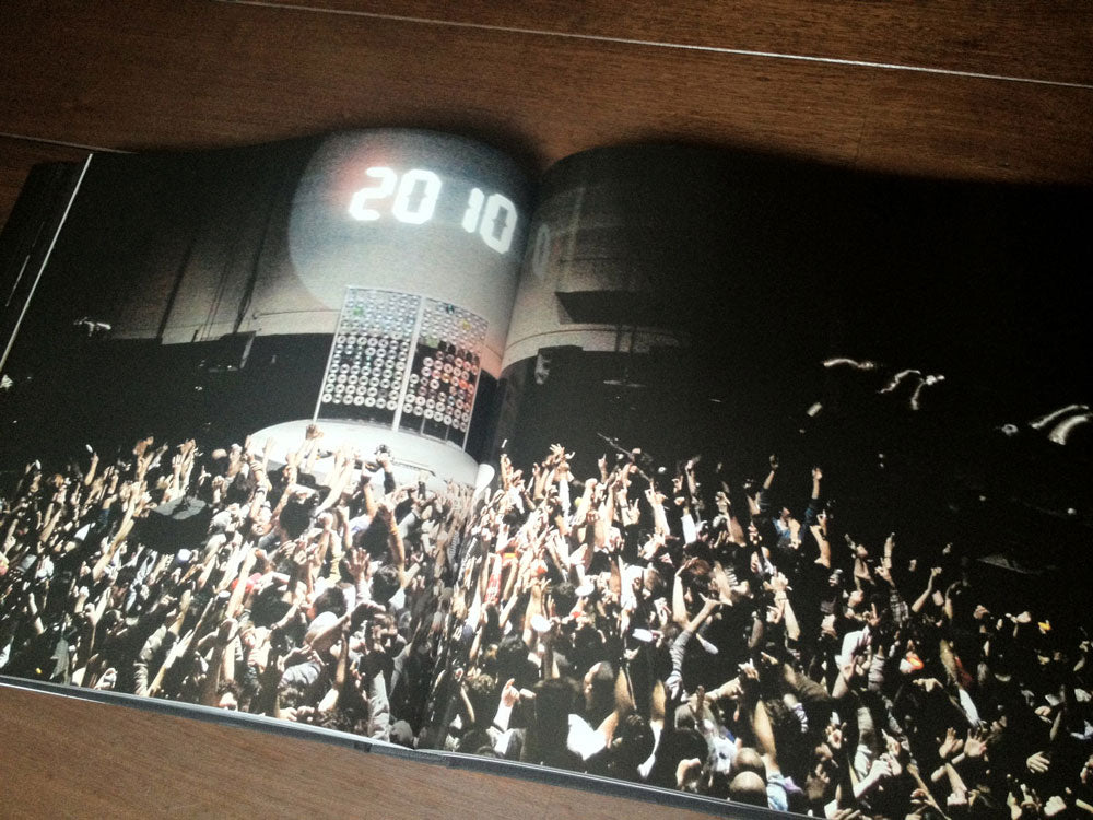 SEQUENCE - A Retrospective of Axis Records - USB/Book
