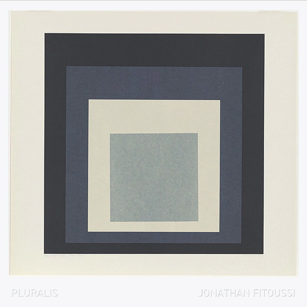 PLURALIS